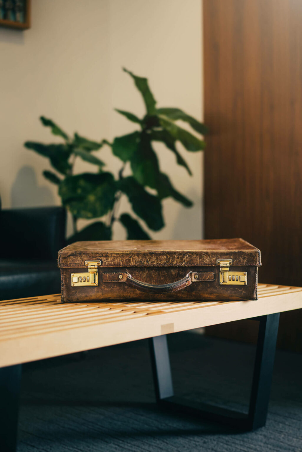 041122-WE_Shot-15_2178_Final-1025x1536 briefcase
